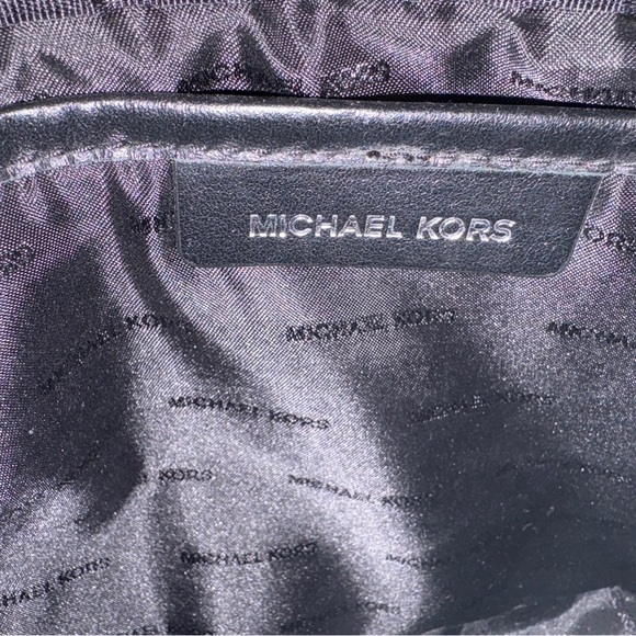 ☀️Jet Set Travel Logo Crossbody Bag ECU - Picture 6 of 7